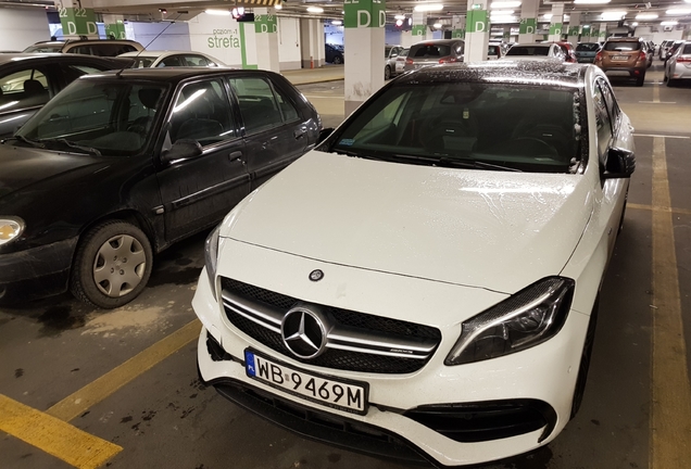 Mercedes-AMG A 45 W176 2015