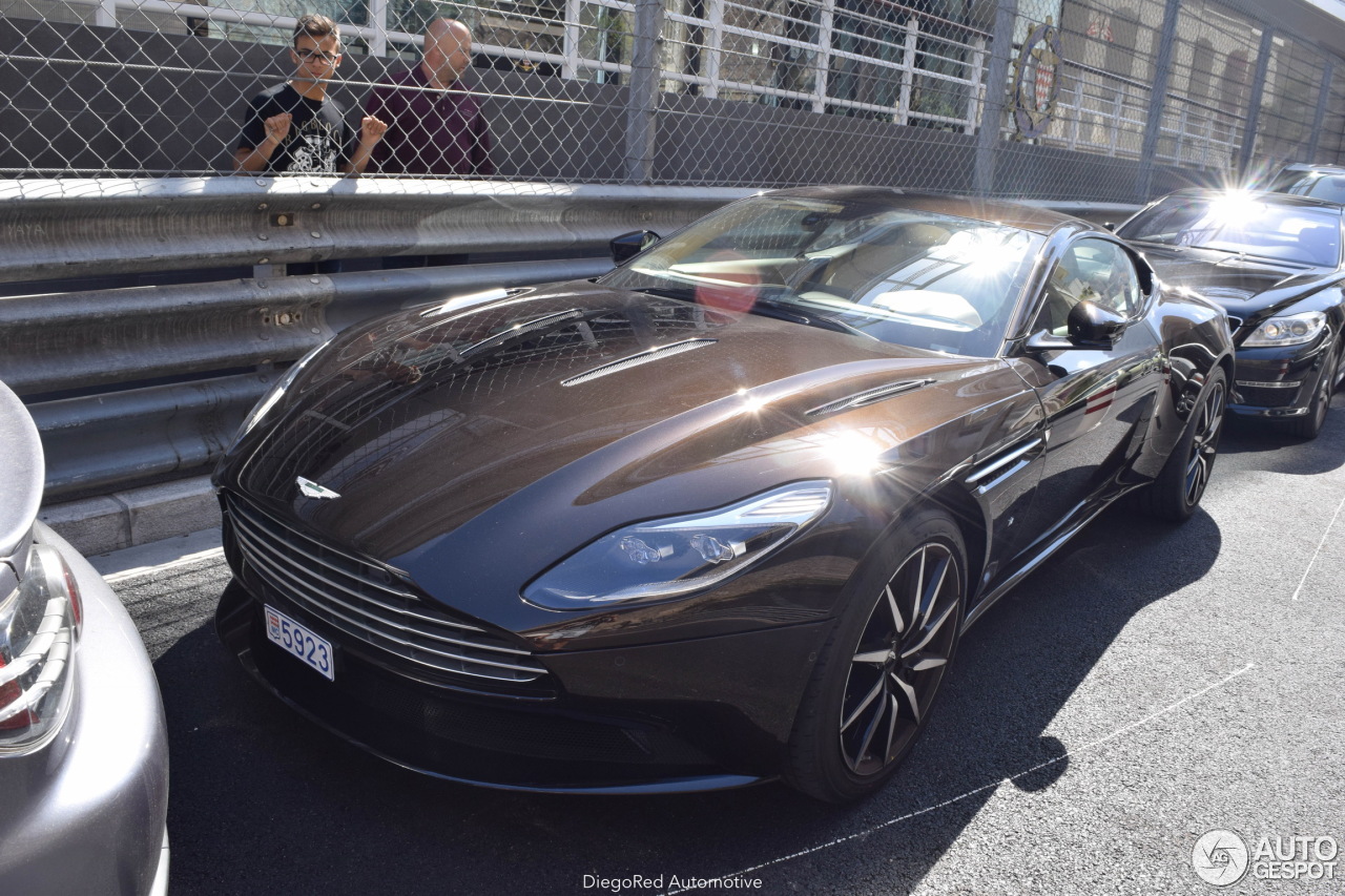 Aston Martin DB11