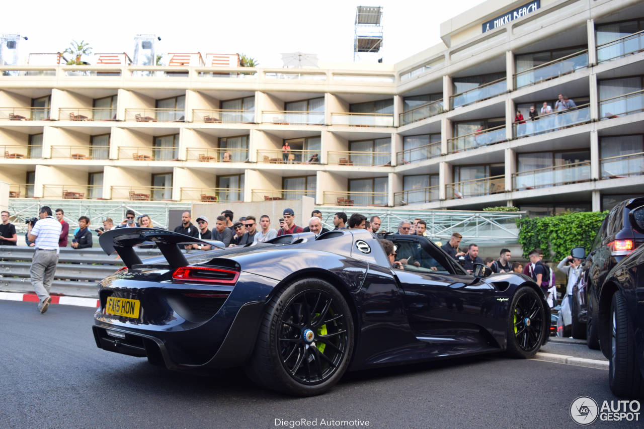 Porsche 918 Spyder Weissach Package