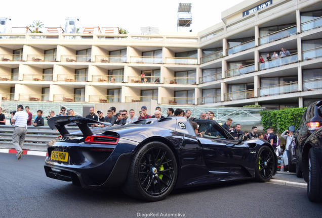 Porsche 918 Spyder Weissach Package