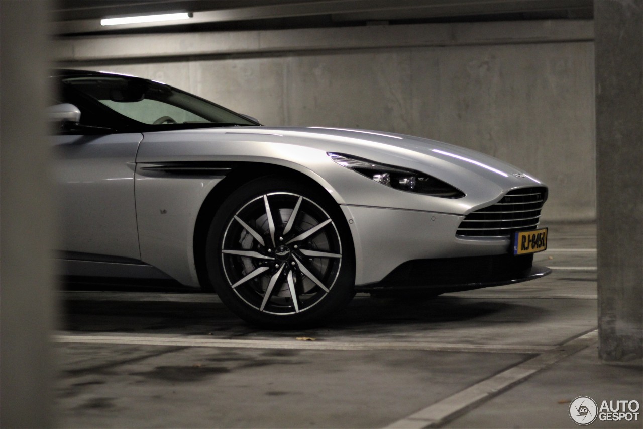 Aston Martin DB11