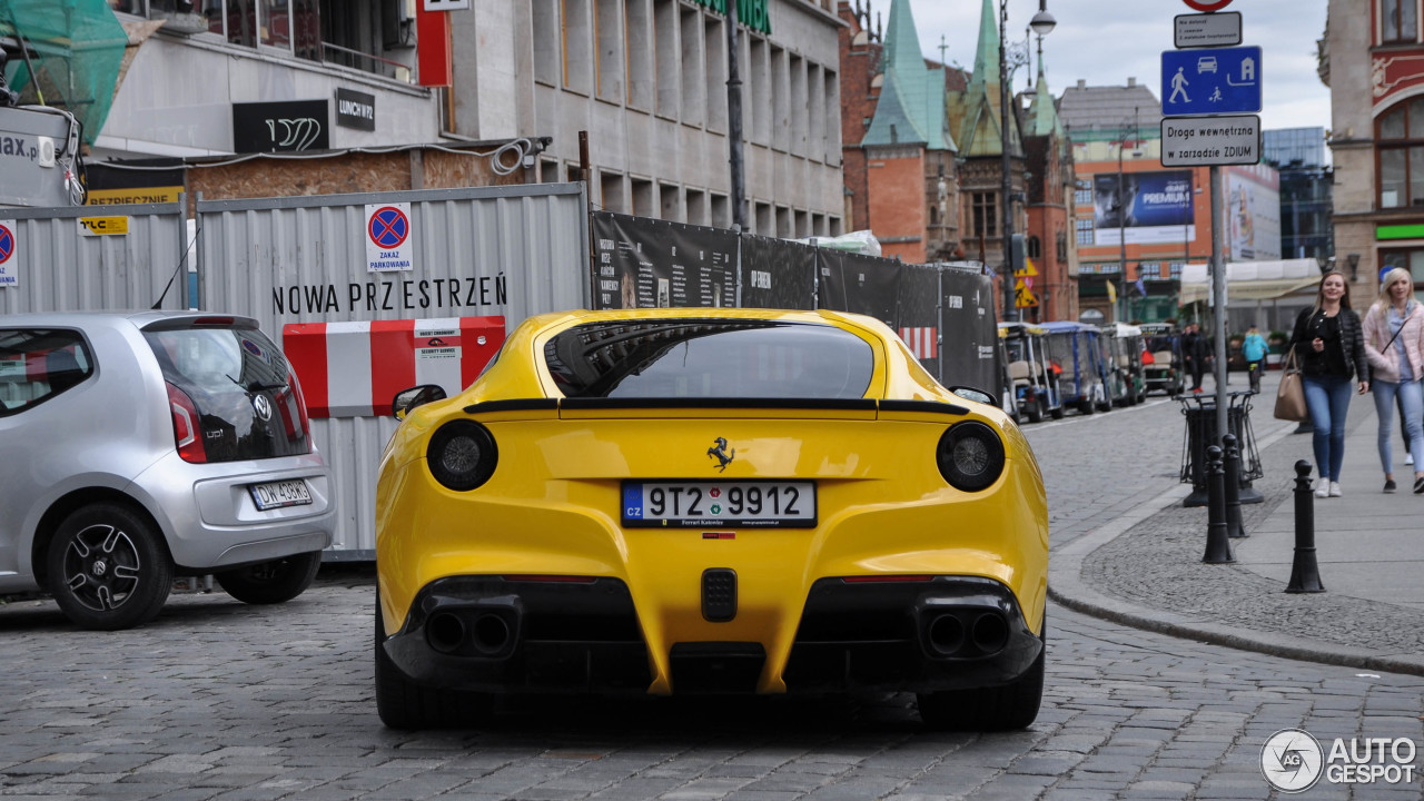 Ferrari F12berlinetta Novitec Rosso