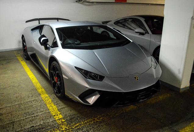 Lamborghini Huracán LP640-4 Performante