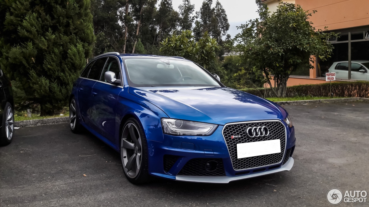 Audi RS4 Avant B8