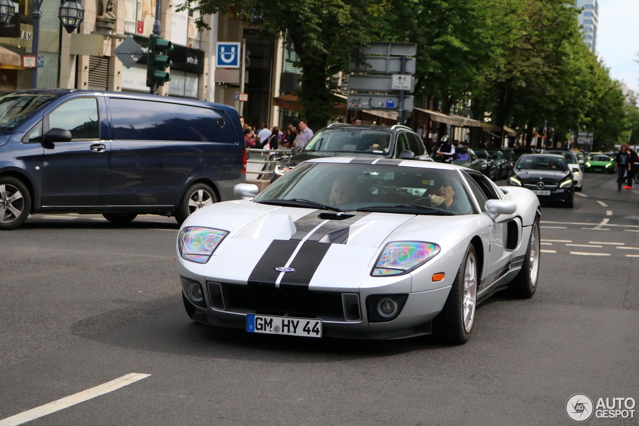 Ford GT