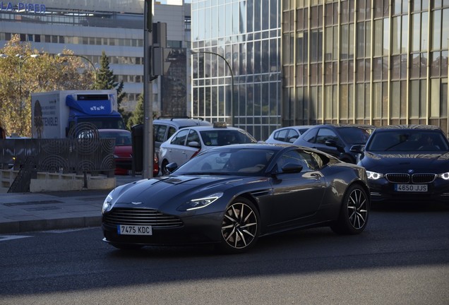 Aston Martin DB11