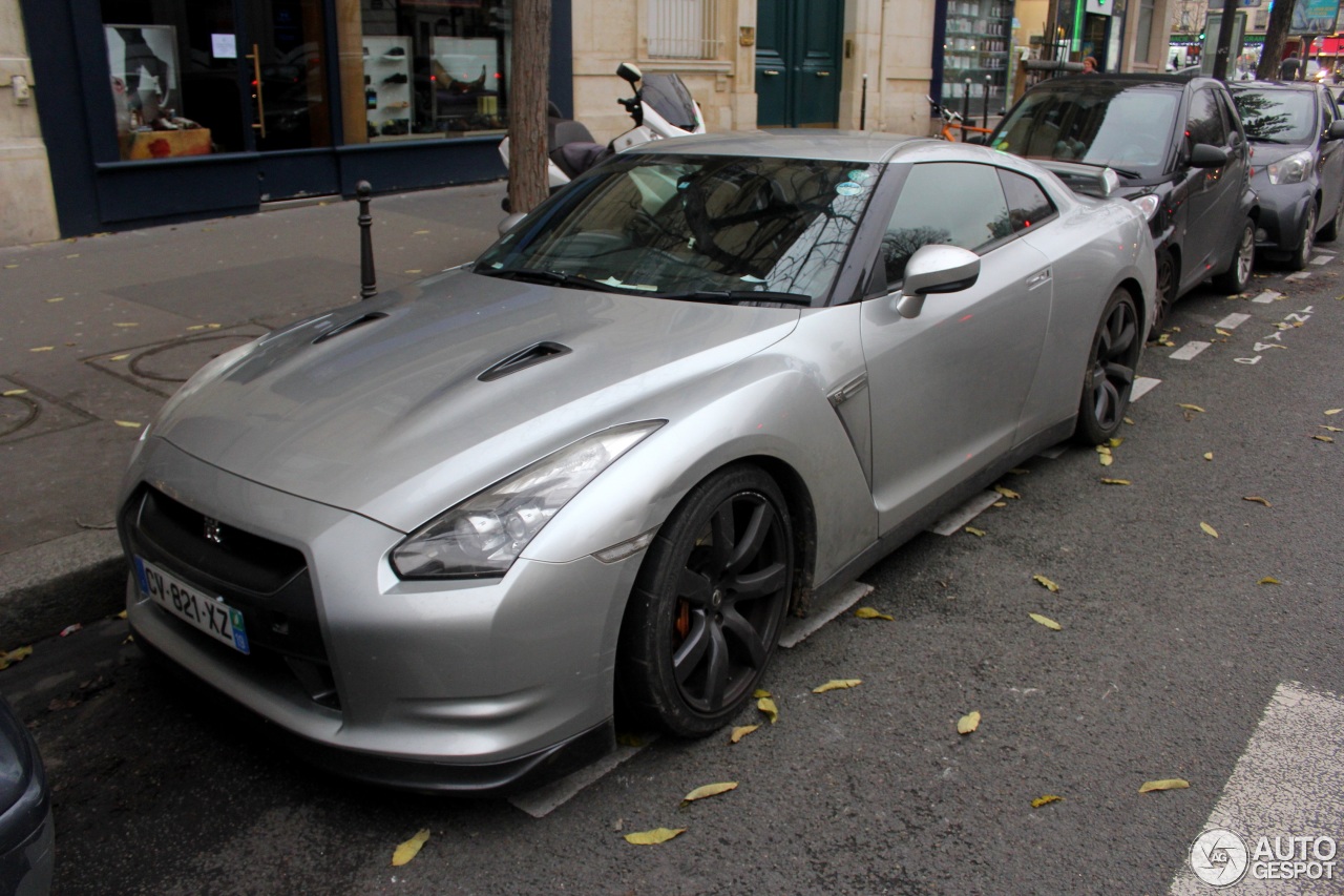 Nissan GT-R