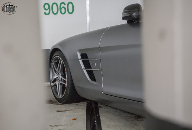 Mercedes-Benz SLS AMG Roadster