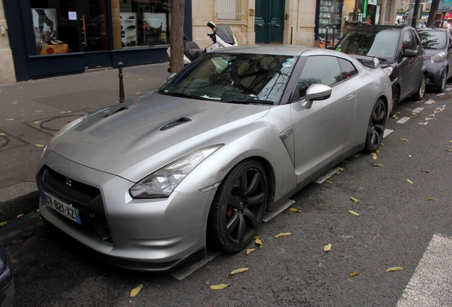 Nissan GT-R