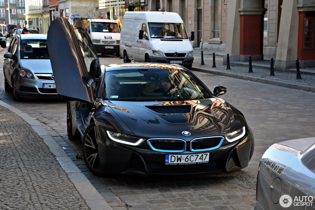 BMW i8