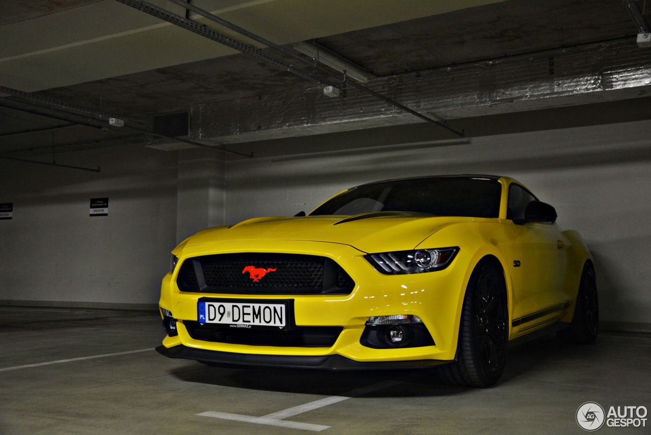 Ford Mustang GT 2015 Black Shadow Edition