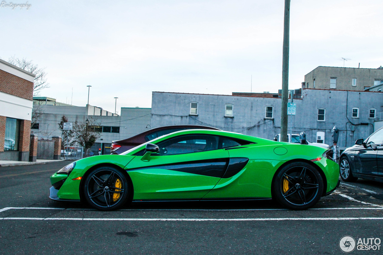 McLaren 570S