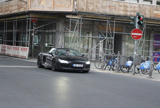 Audi R8 V10 Spyder 2013