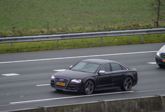 Audi S8 D4