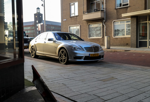 Mercedes-Benz S 63 AMG W221 2011