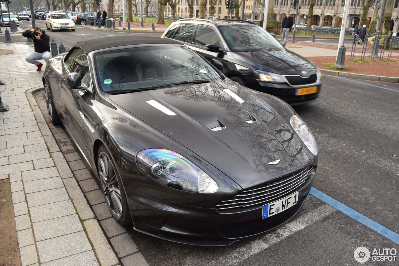 Aston Martin DBS Volante