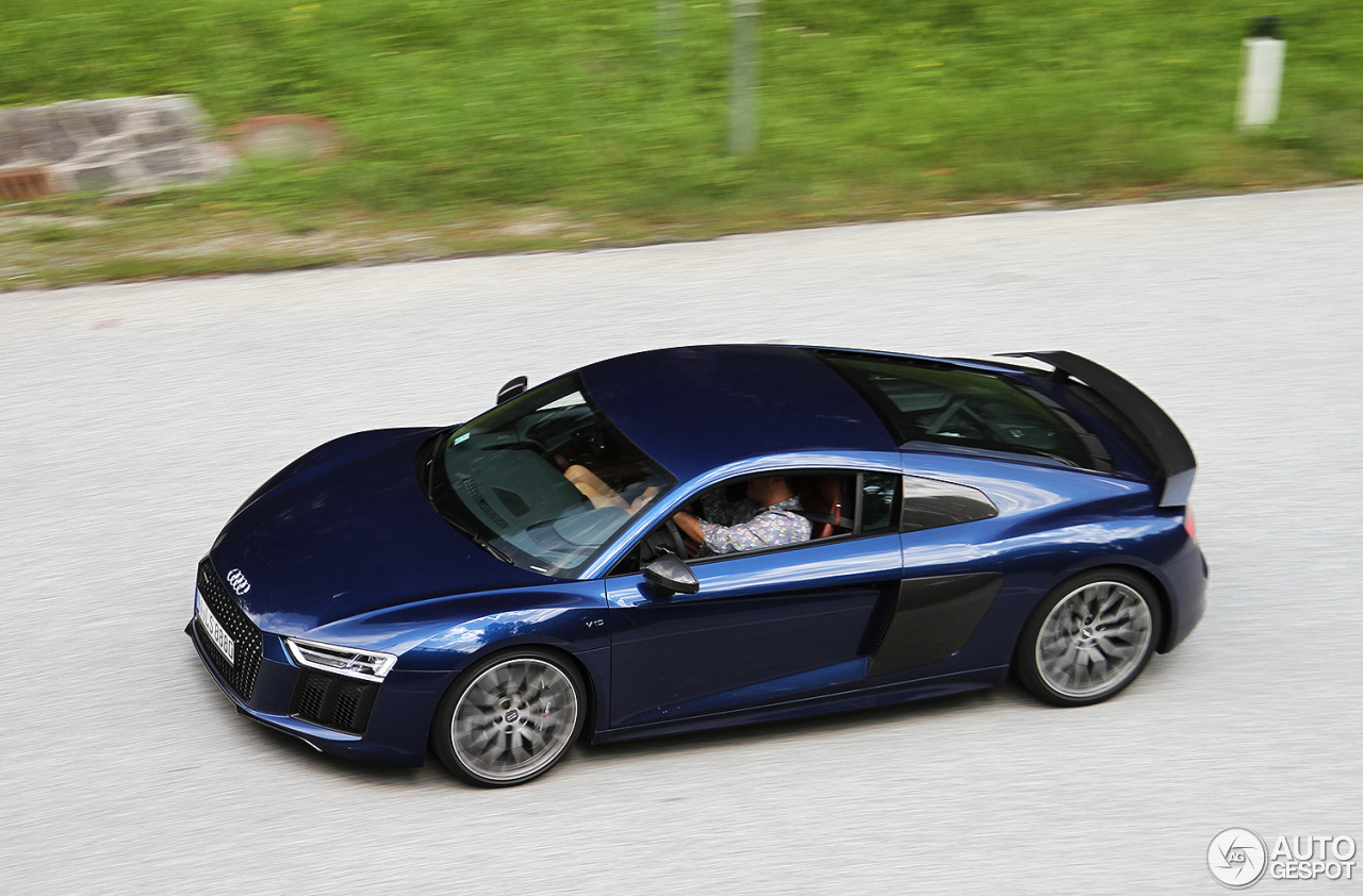 Audi R8 V10 Plus 2015