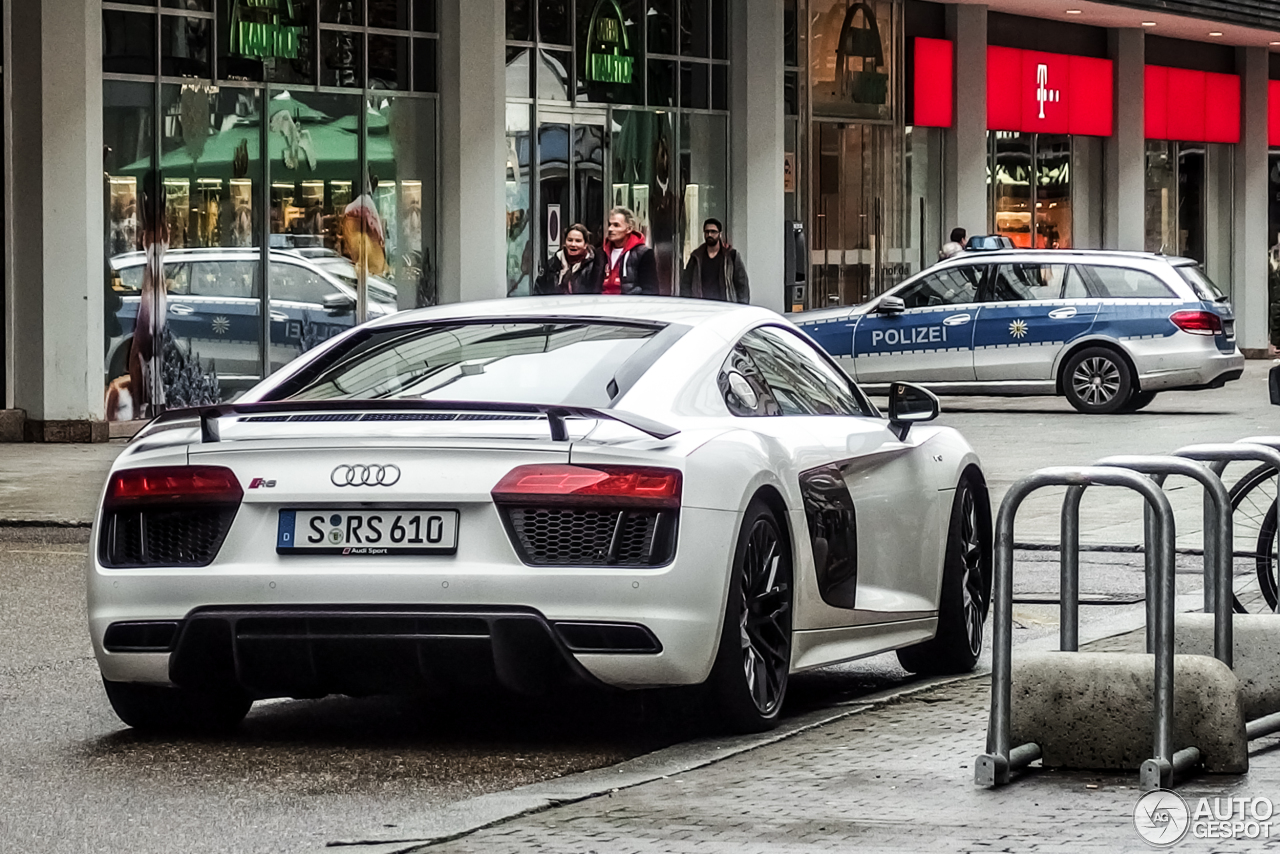 Audi R8 V10 Plus 2015