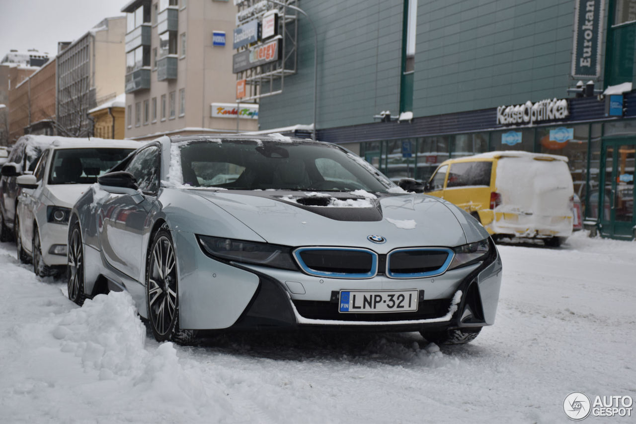 BMW i8