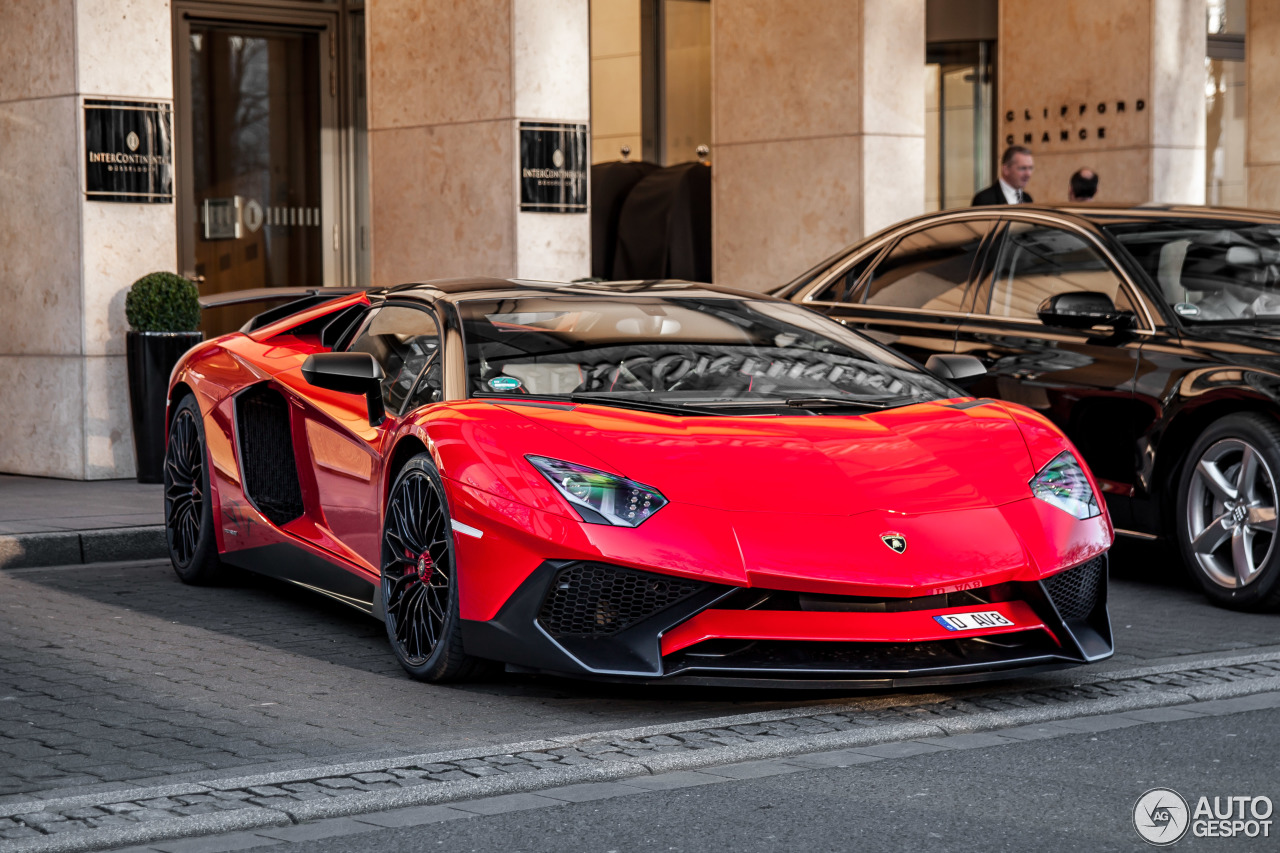 Lamborghini Aventador LP750-4 SuperVeloce Roadster