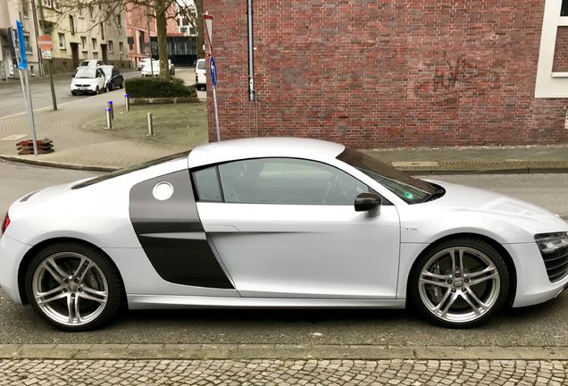 Audi R8 V10 2013