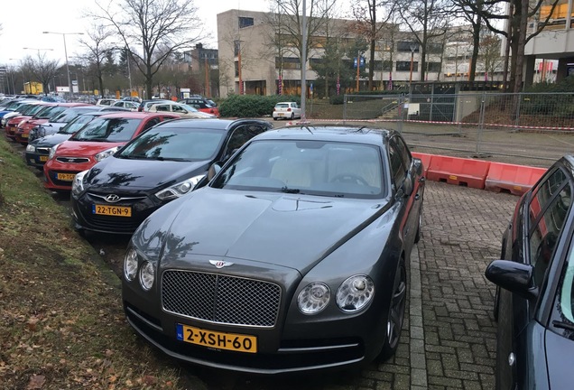 Bentley Flying Spur V8