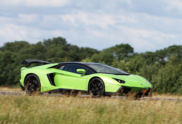 Lamborghini Aventador LP700-4 Novitec Torado