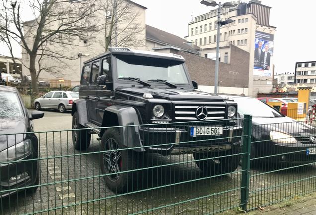 Mercedes-Benz G 500 4X4²