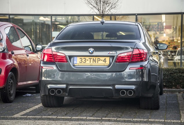 BMW M5 F10 2011