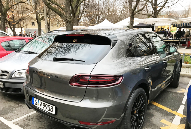 Porsche 95B Macan GTS