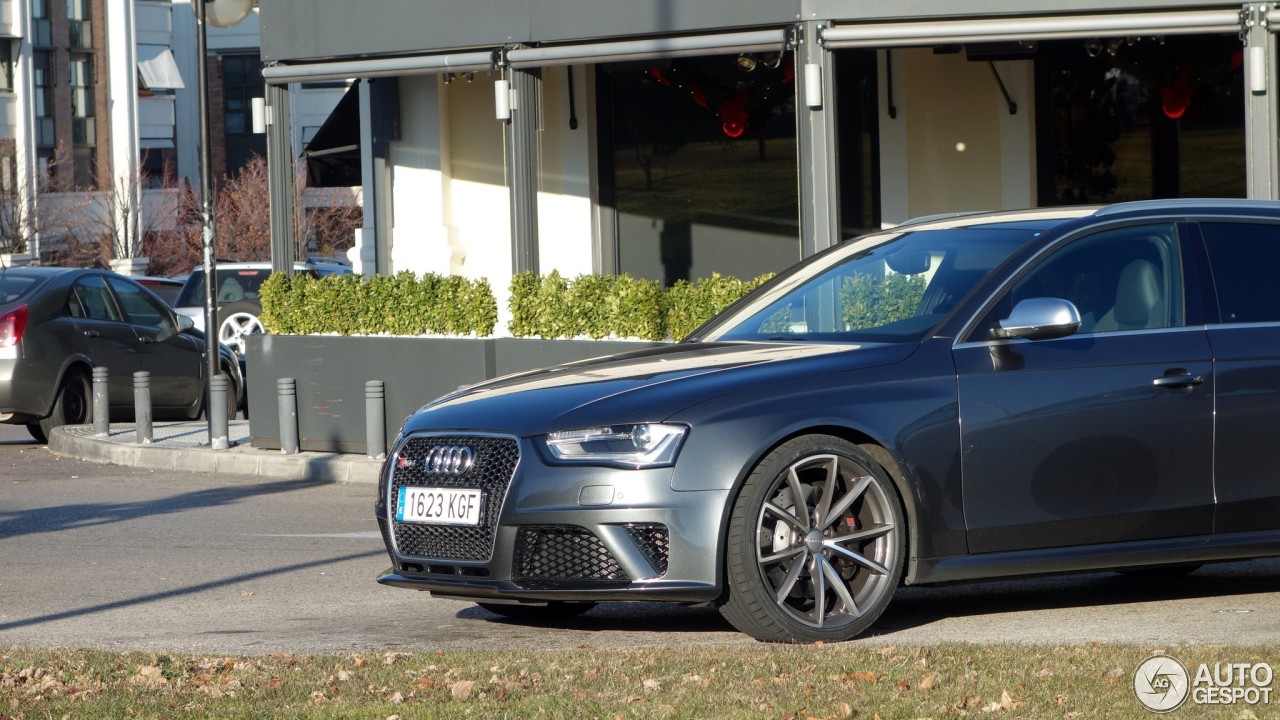 Audi RS4 Avant B8