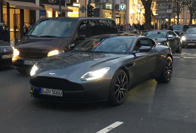 Aston Martin DB11