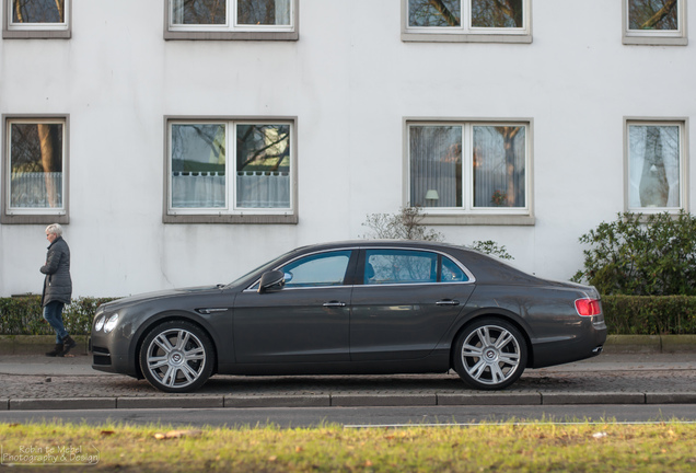 Bentley Flying Spur V8