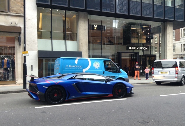 Lamborghini Aventador LP750-4 SuperVeloce Roadster