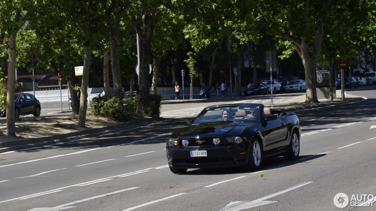 Ford Mustang GT Convertible 2011