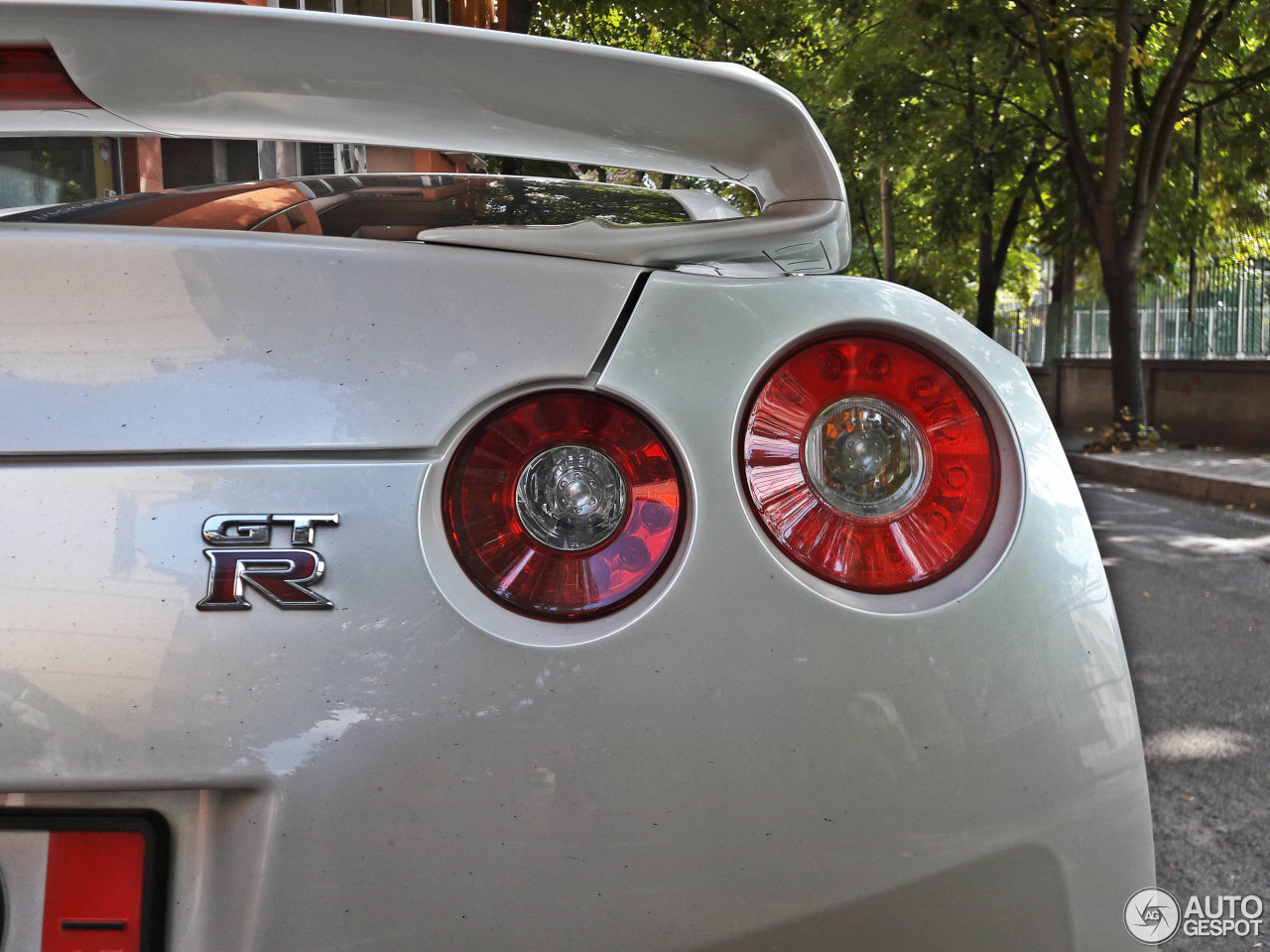 Nissan GT-R 2012