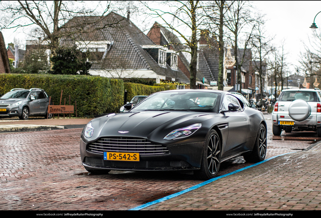 Aston Martin DB11