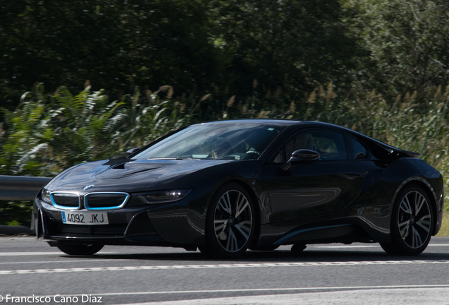 BMW i8