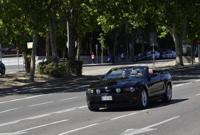 Ford Mustang GT Convertible 2011