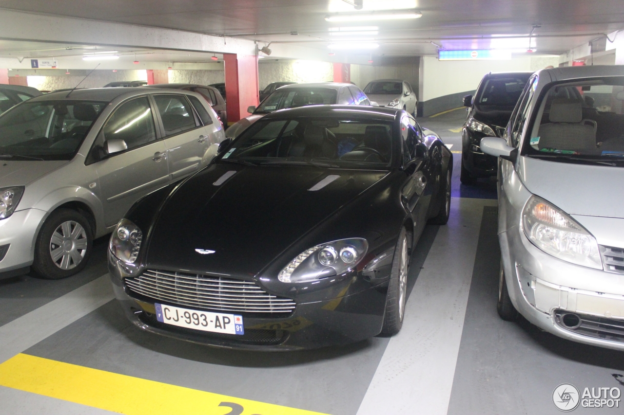 Aston Martin V8 Vantage