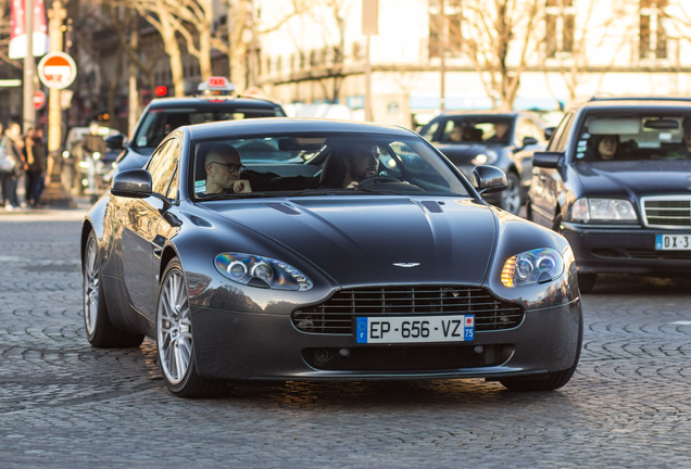 Aston Martin V8 Vantage