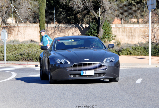 Aston Martin V8 Vantage