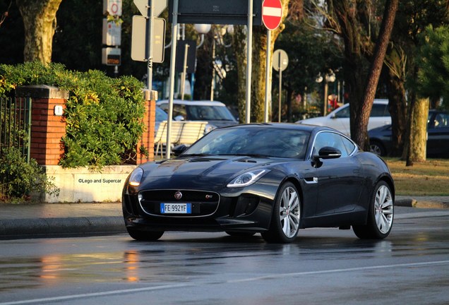 Jaguar F-TYPE S Coupé