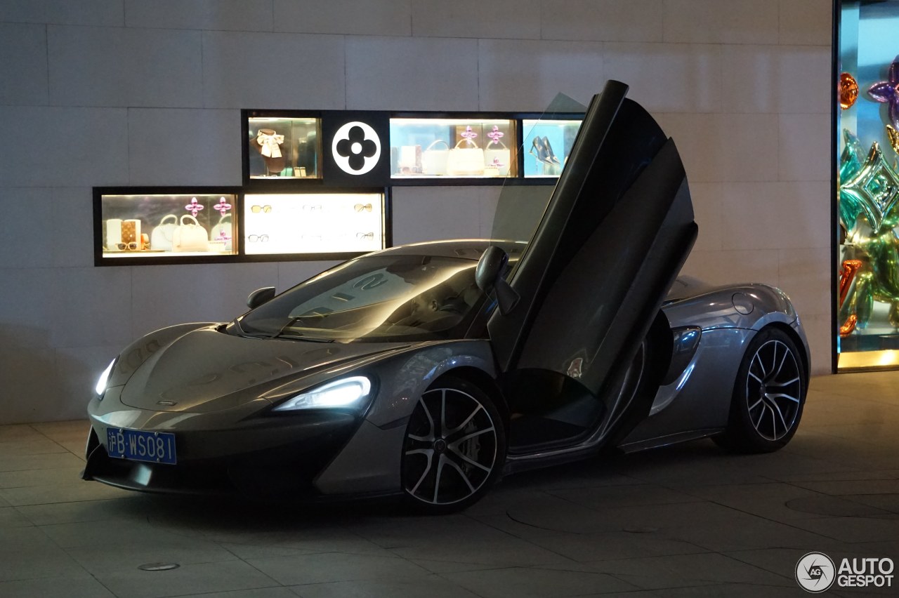 McLaren 570S