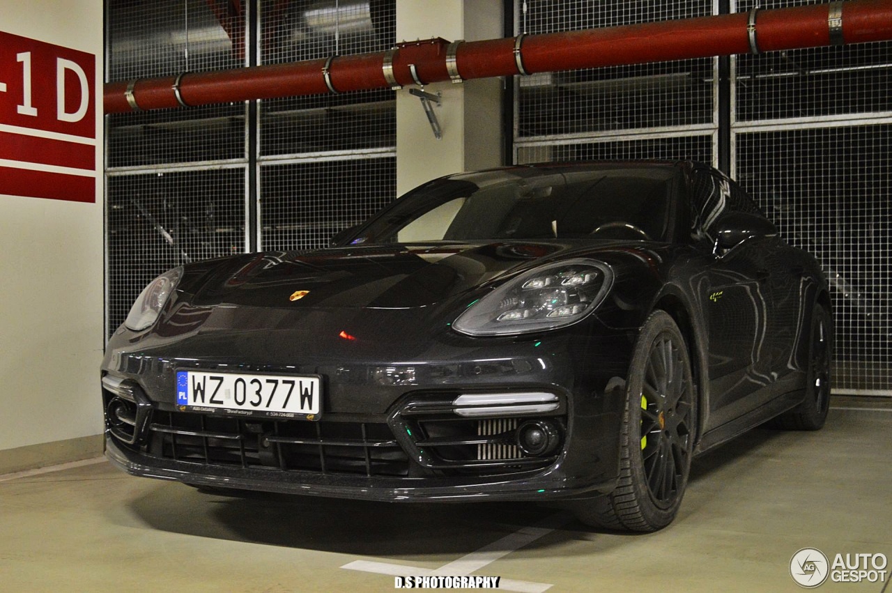 Porsche 971 Panamera Turbo S E-Hybrid