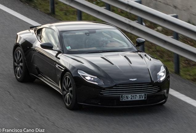 Aston Martin DB11