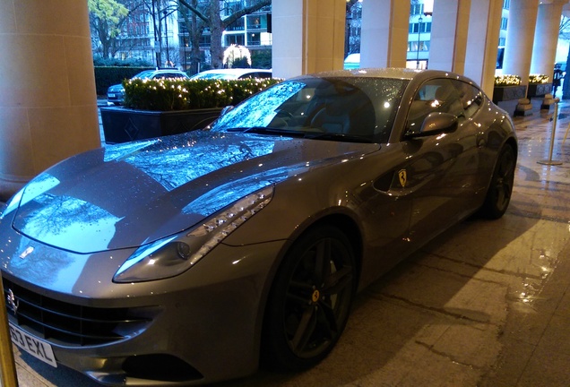 Ferrari FF