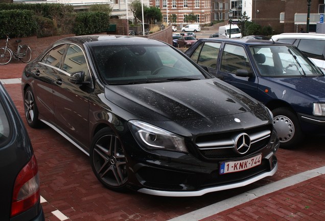 Mercedes-Benz CLA 45 AMG C117