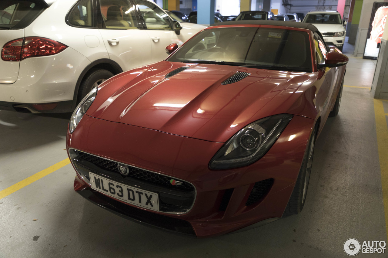 Jaguar F-TYPE S Convertible