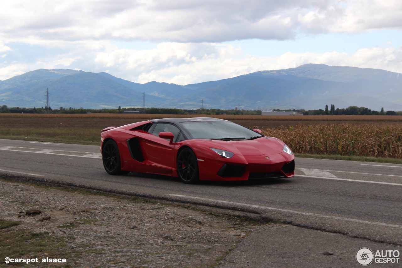 Lamborghini Aventador LP700-4 Roadster